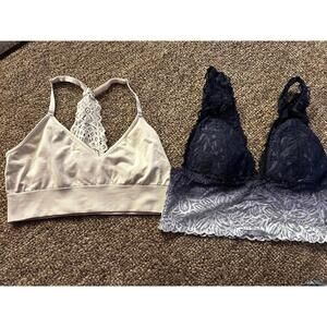 Set of Two Women's Bras - Lace and Ribbed Styles, Medium